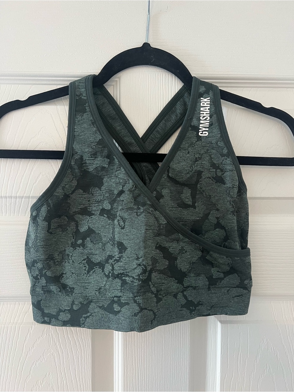 Gymshark Olive Camo Cross-Back Seamless Sports Bra